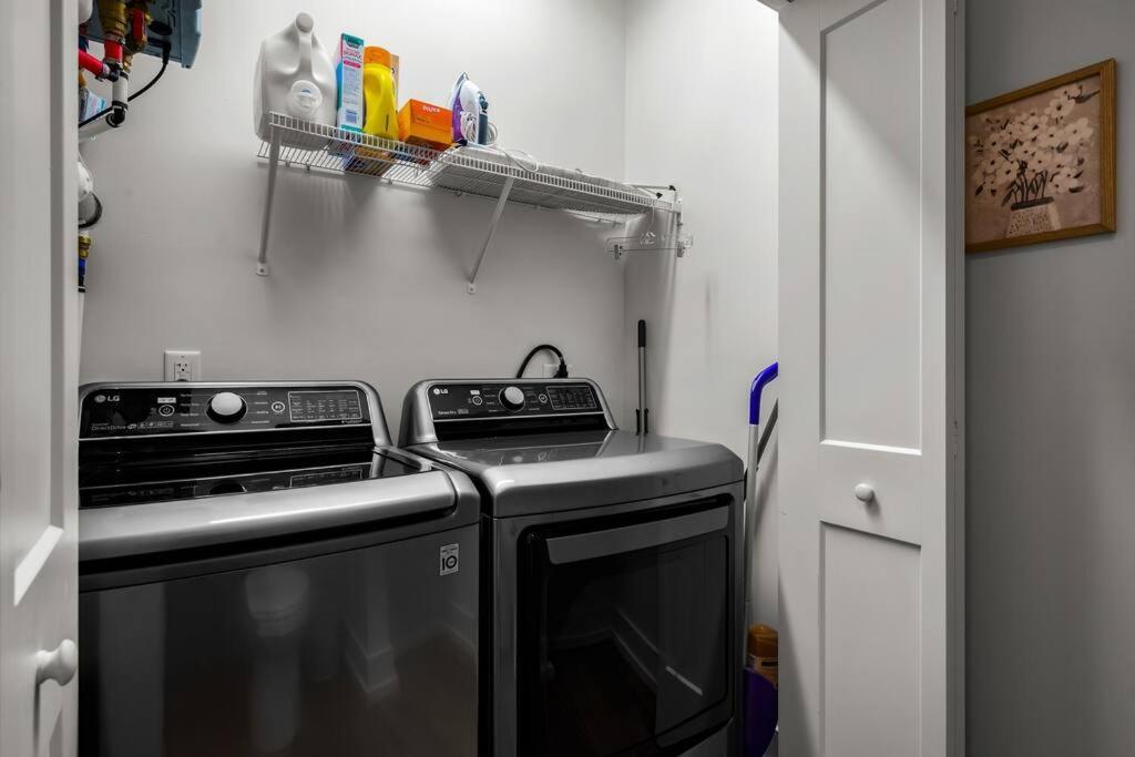 *Dog Friendly*Modern Home-Minutes To Dollywood, Gatlinburg, Smoky Mountains & Pigeon Forge! Exterior foto
